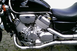 Abb. HONDA Magna Motor & Antrieb - Klick mich gro !