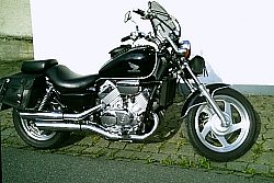 Abb. Honda Magna Seitenansicht - Klick mich gro !